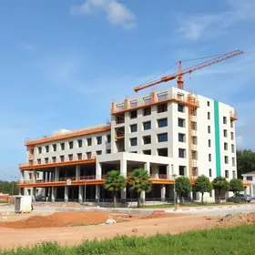 obras do hospital regional de palhoça